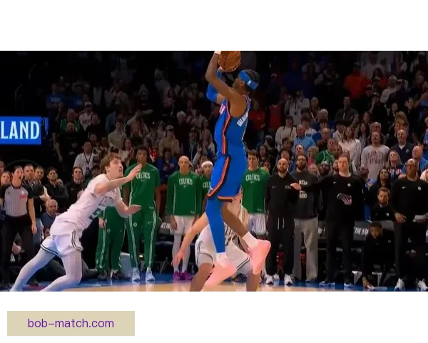 布朗晃飞亚历山大微笑回敬 战胜雷霆激励塔图姆士气